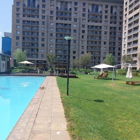 Prestige Apartments Sandton At Westpoint Γιοχάνεσμπουργκ Εξωτερικό φωτογραφία