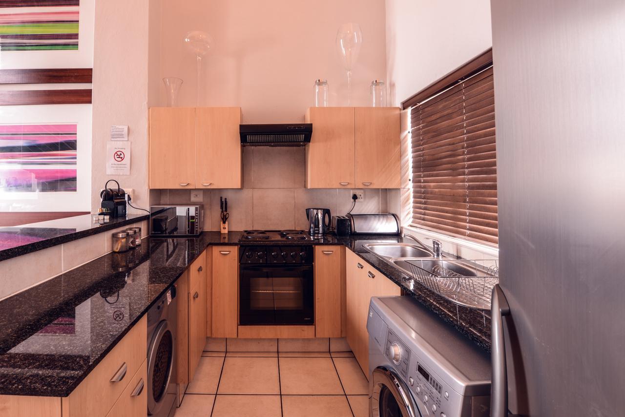 Prestige Apartments Sandton At Westpoint Γιοχάνεσμπουργκ Εξωτερικό φωτογραφία